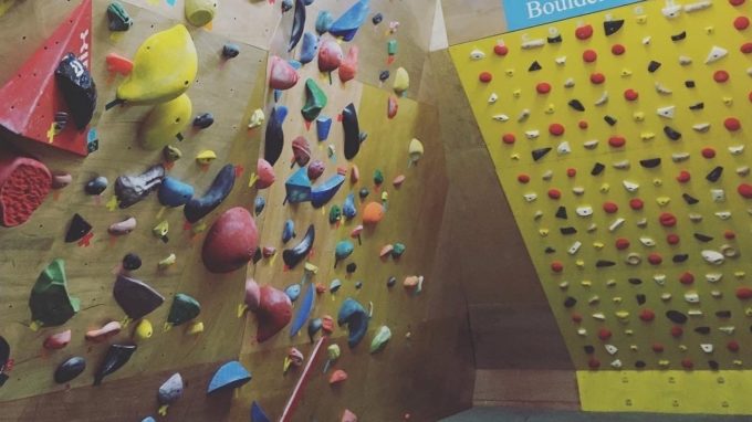 兵庫県のクライミング施設「Bouldering Life（ボルダリングライフ）」
